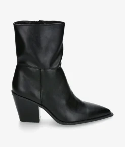 Botines CORINAM5820 en negro