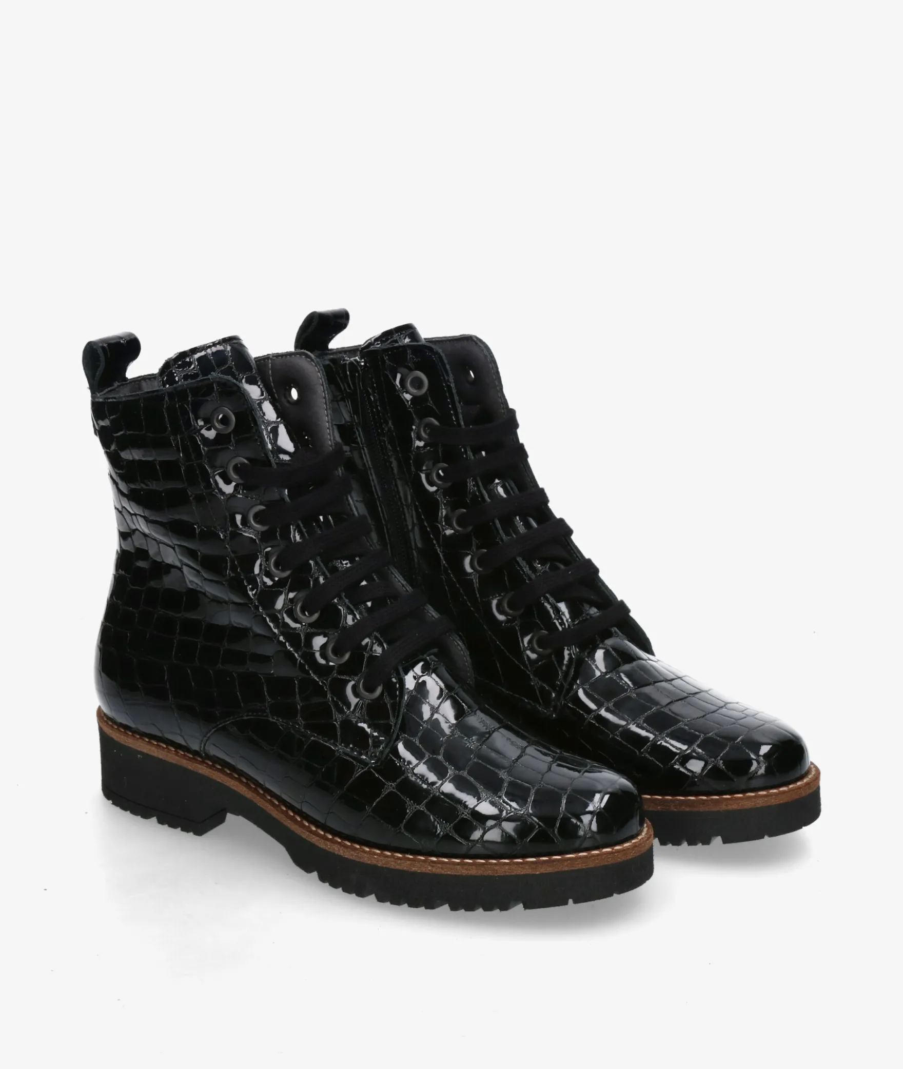 Botines Pitillos10774 en charol negro