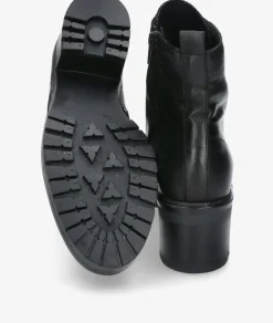 Botines TraverisIB1988 en negro