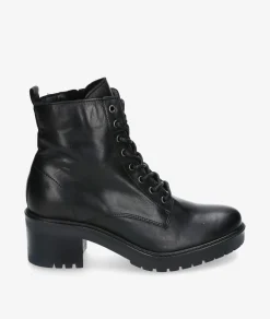 Botines TraverisIB1988 en negro