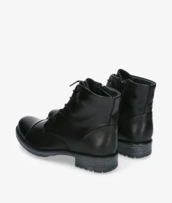 Botines TraverisIB18246 en negro