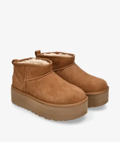 Botines UGGCLASSIC ULTRA MINI PLATFORM en cuero