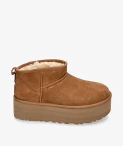 Botines UGGCLASSIC ULTRA MINI PLATFORM en cuero