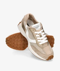 Deportivos CORINAM6070 en beige