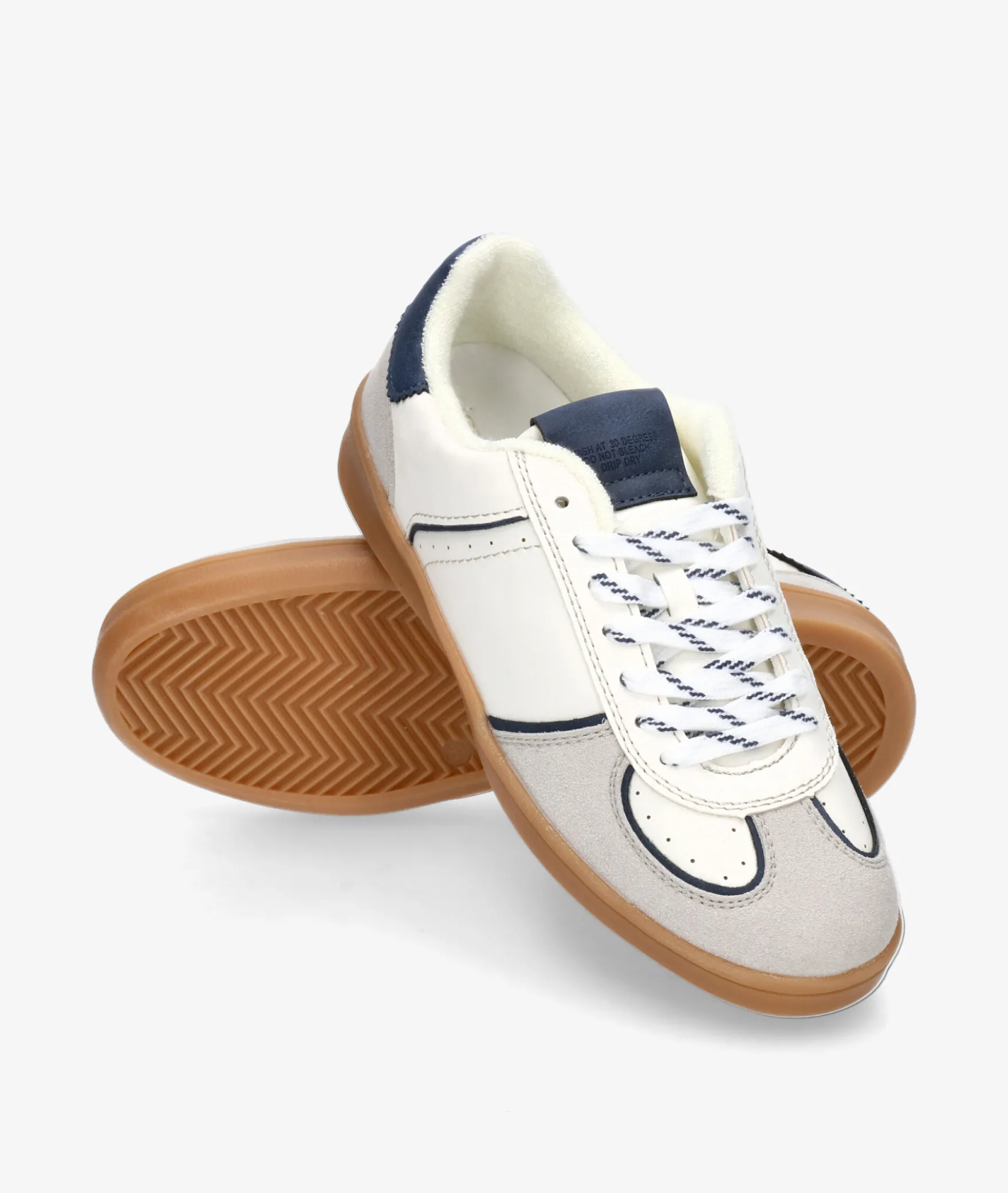 Deportivos CORINAM6040 en blanco