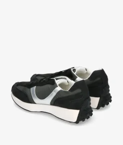 Deportivos CORINAM4530 en negro