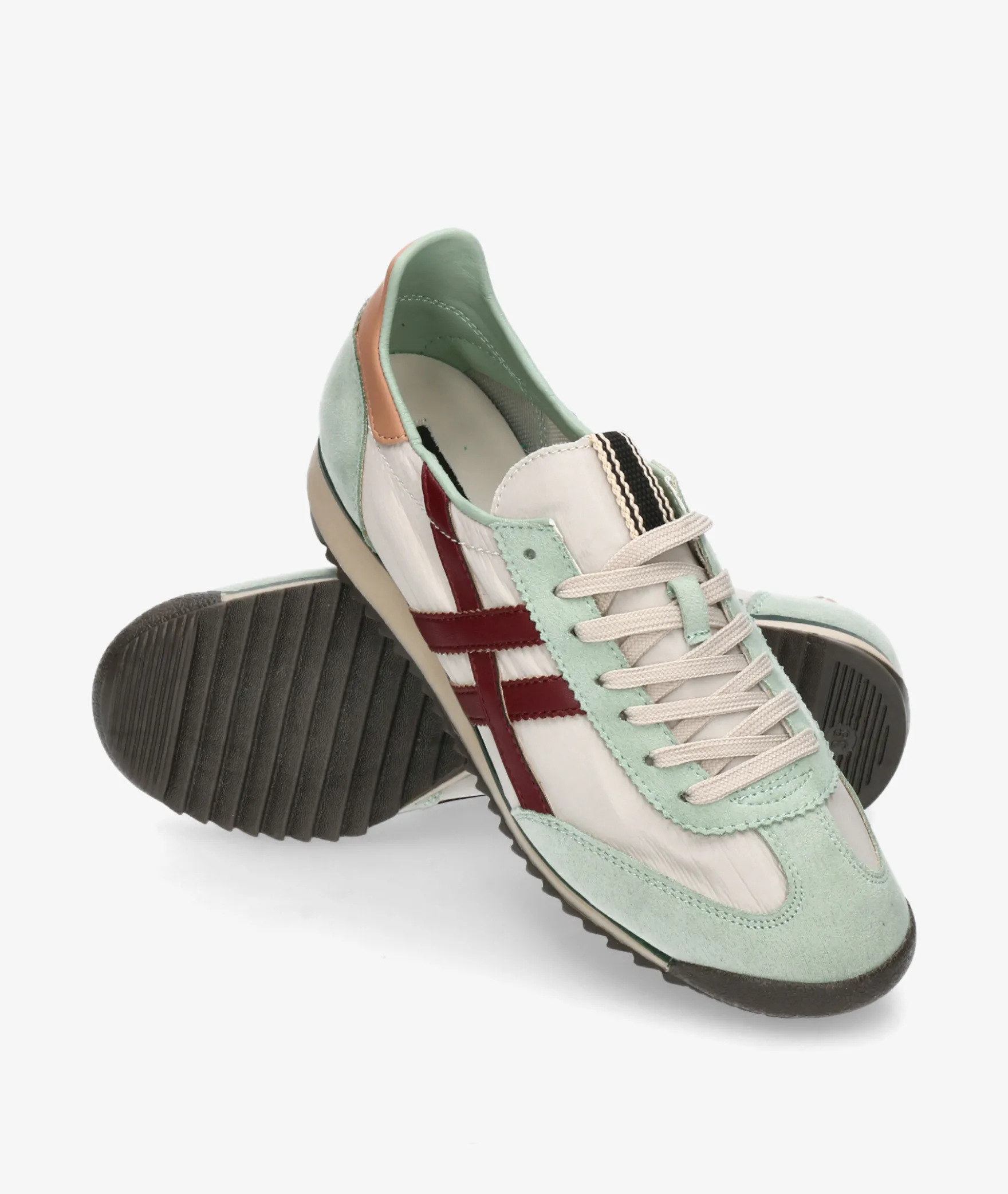 Deportivos CORINAM6050 en verde