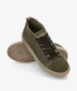 Deportivos Natural World6122 en serraje kaki