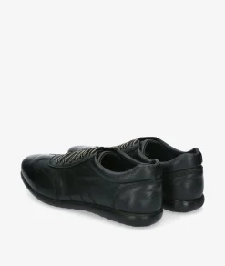 Deportivos Traveris24102 en negro
