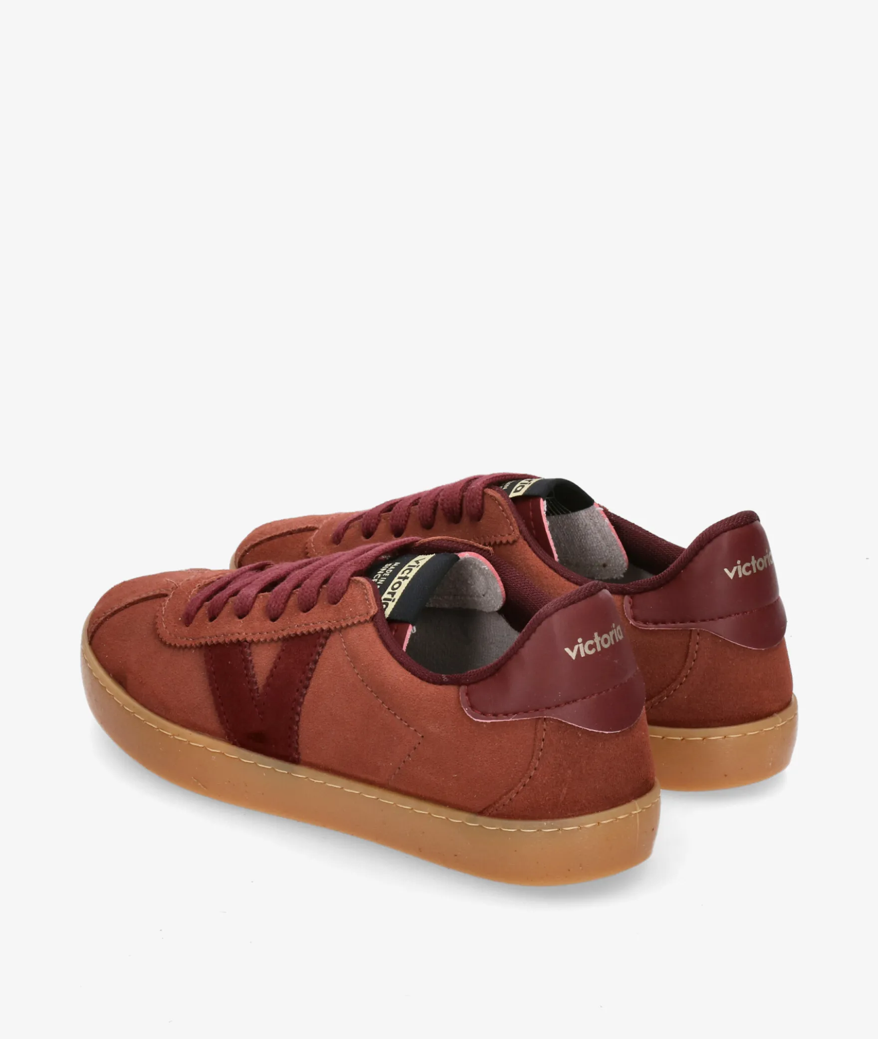 Deportivos Victoria1126221 en serraje burdeos