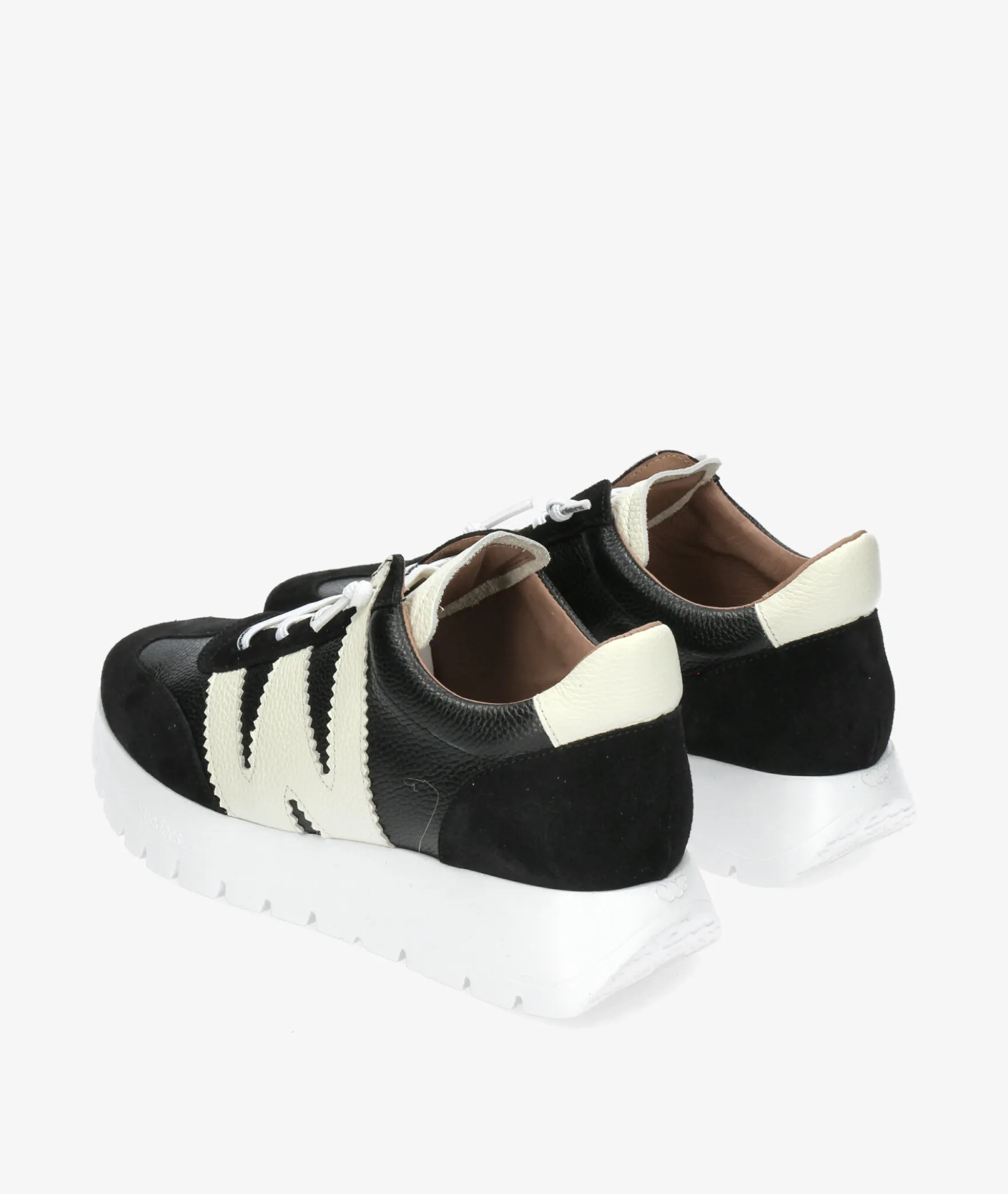 Deportivos WondersA-2476 en negro
