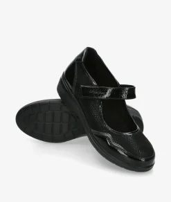 Zapatos confort Amarpies 29381 en charol negro