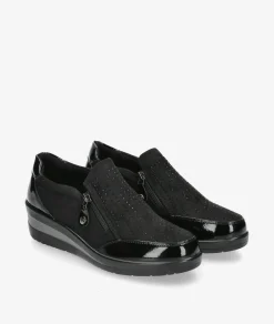 Zapatos confort Amarpies 29385 en negro